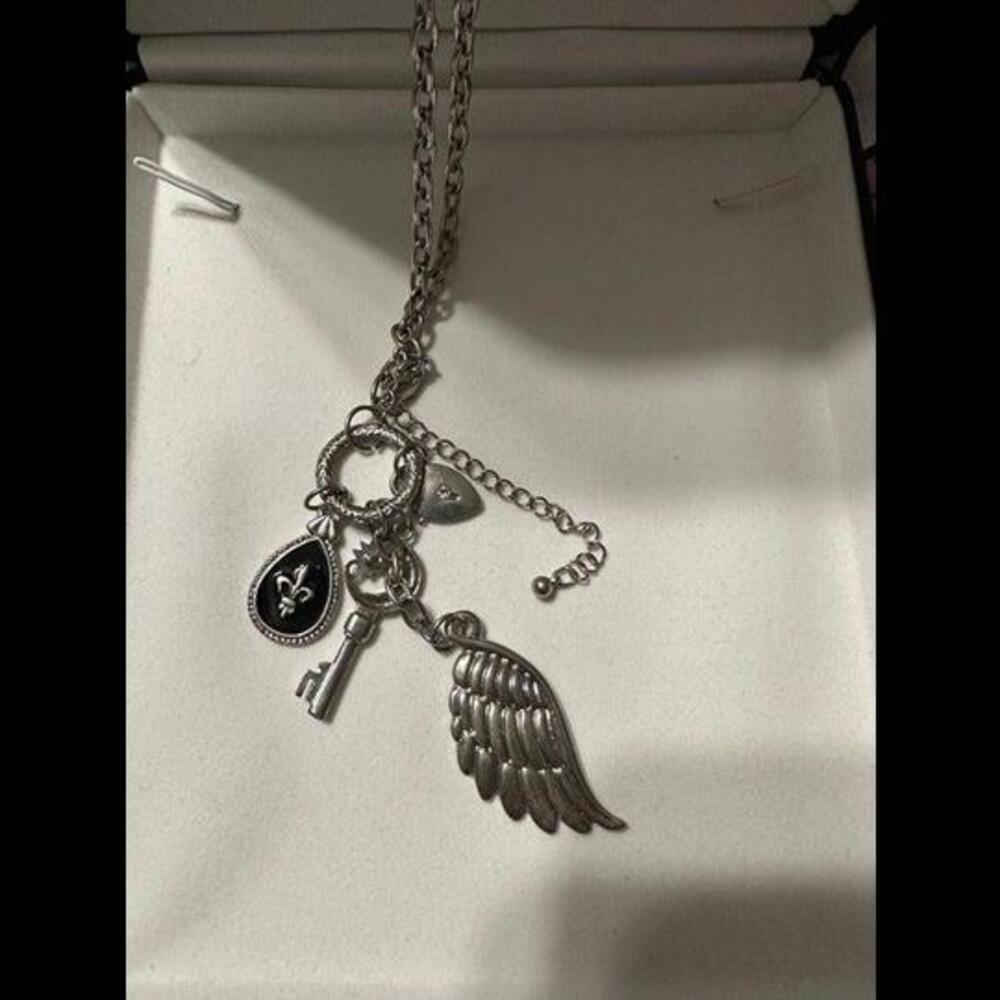Versatile Statement Necklace - Elevate Your Style for Any Occasion!